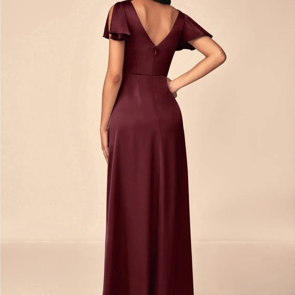 AZAZIE SOREN in cabernet stretch satin size 6 - Picture 2 of 7